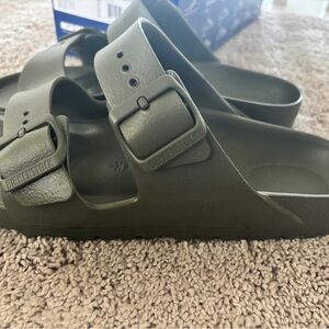 Birkenstock Arizona Dark Green Slide Sandals - Size 38/7